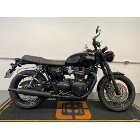 Triumph Bonneville T120 Black