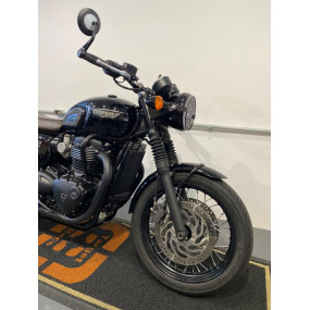 Triumph Bonneville T120 Black