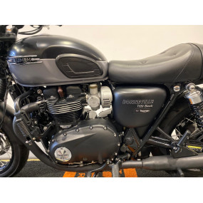 Triumph Bonneville T120 Black