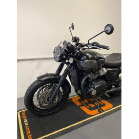 Triumph Bonneville T120 Black