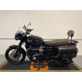 Triumph Bonneville T120 Black