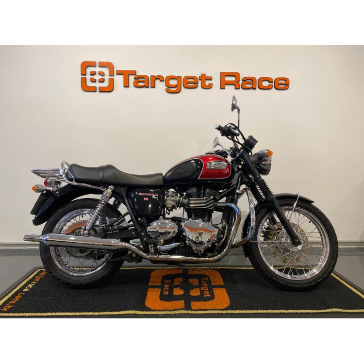 Triumph Bonneville T100 Triumph Bonneville T100