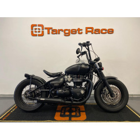 Triumph Bonneville Bobber Black