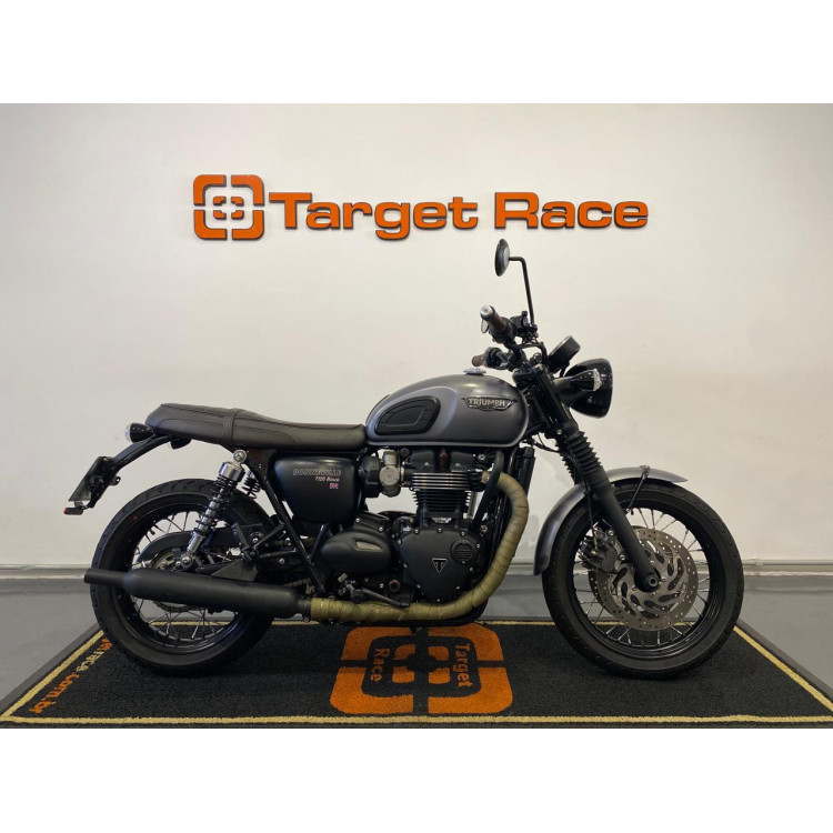 Triumph Bonneville T120 Black