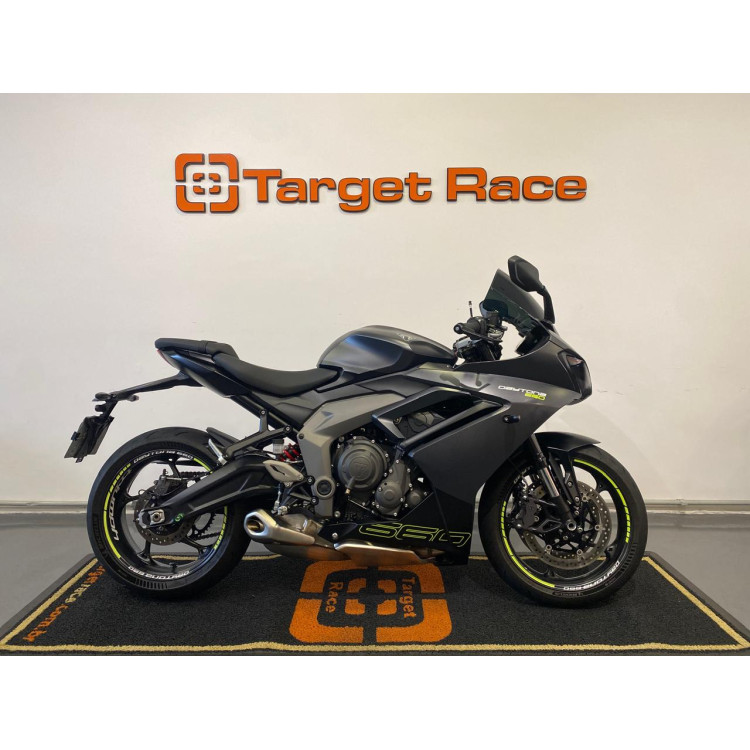 Triumph Daytona 660