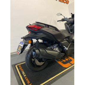Yamaha XMAX 300