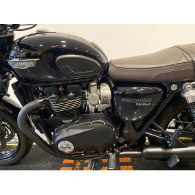 Triumph Bonneville T120 Black