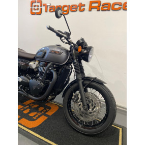 Triumph Bonneville T120 Black