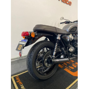 Triumph Bonneville T120 Black