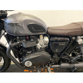 Triumph Bonneville T120 Black