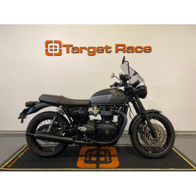Triumph Bonneville T120 Black