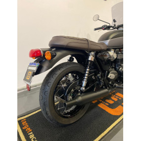 Triumph Bonneville T120 Black
