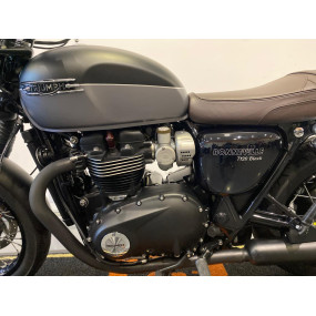 Triumph Bonneville T120 Black